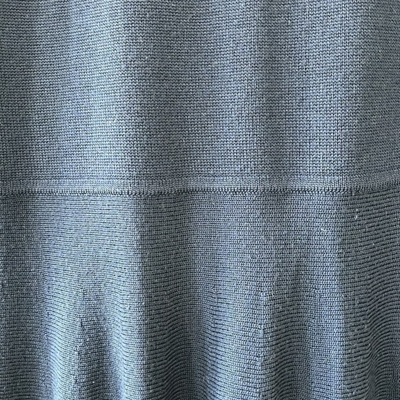 Vineyard Vines Merino Wool Sweater Dress - Size Medium - Picture 14 of 15